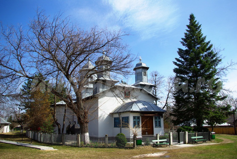 biserici vechi manastiri buzau